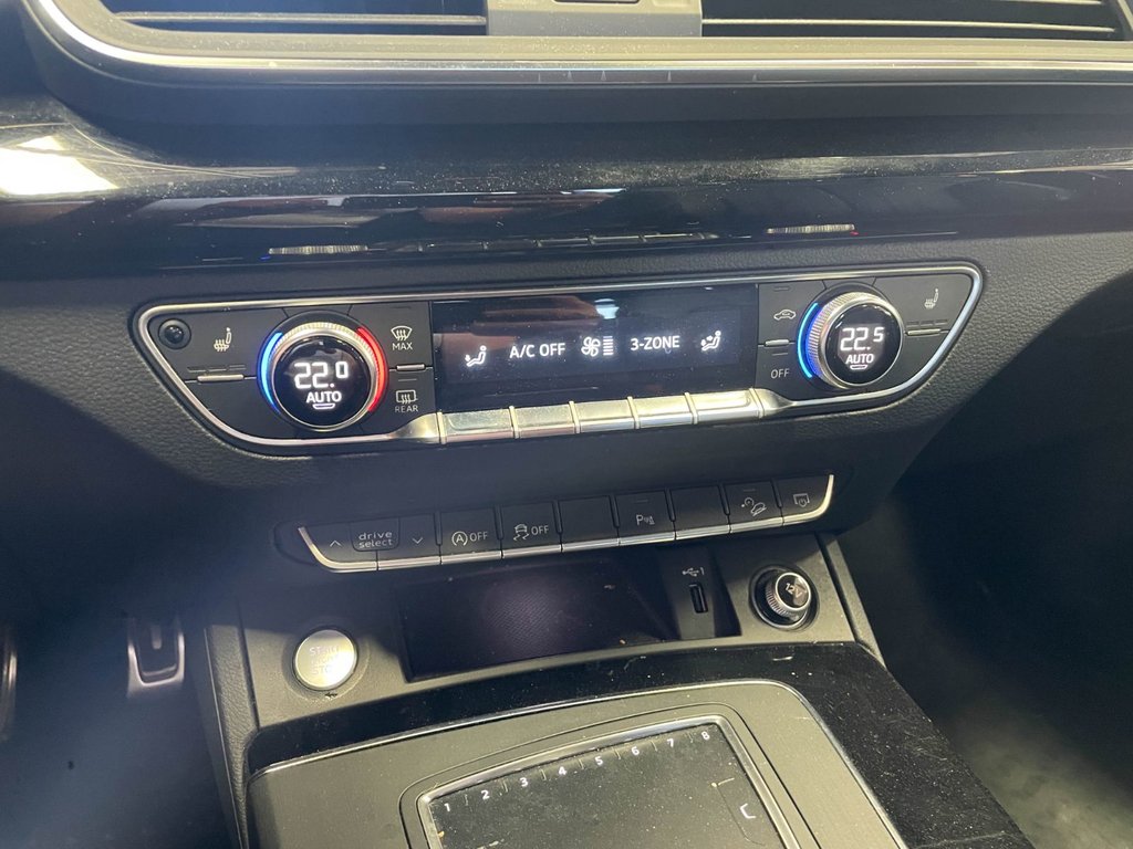 Audi Q5  2019 à St-Jérôme, Québec - 14 - w1024h768px