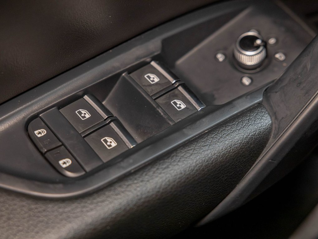 Audi Q5  2023 à St-Jérôme, Québec - 26 - w1024h768px