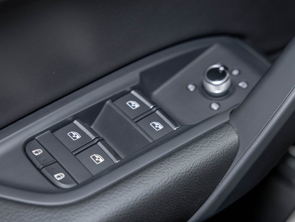 Audi Q5  2023 à St-Jérôme, Québec - 27 - w1024h768px