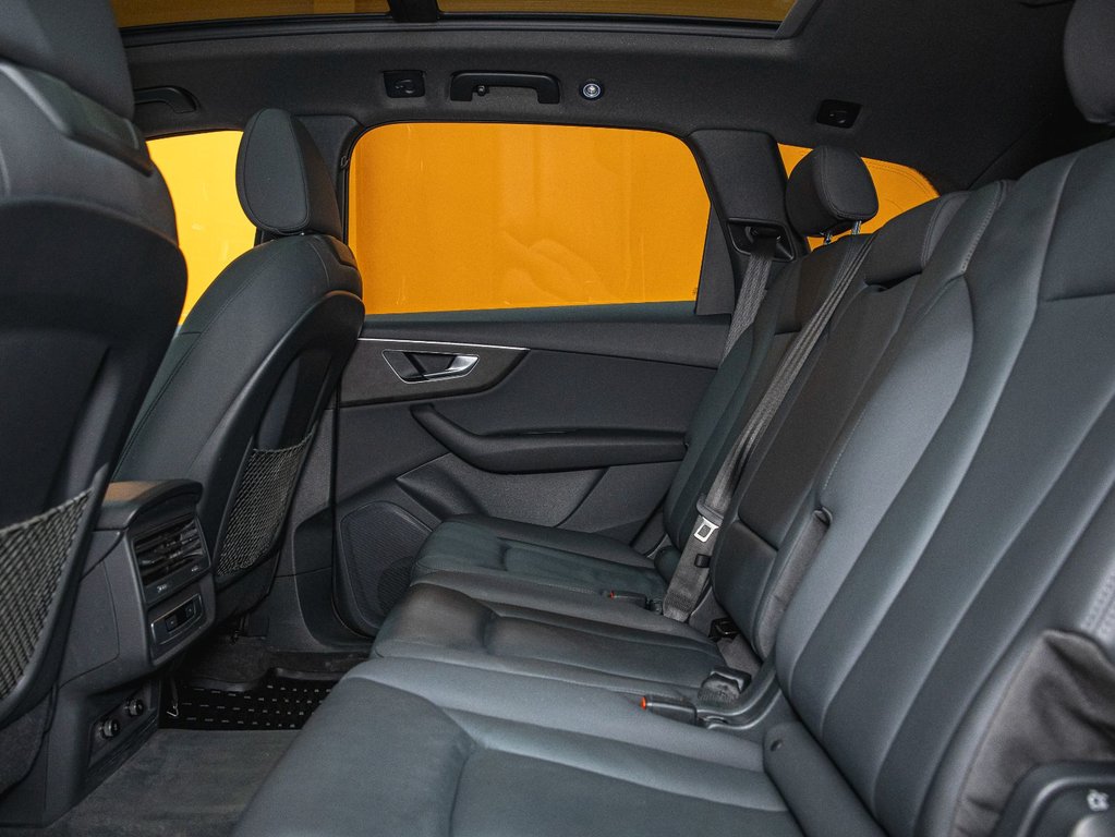 2021 Audi Q7 in St-Jérôme, Quebec - 28 - w1024h768px
