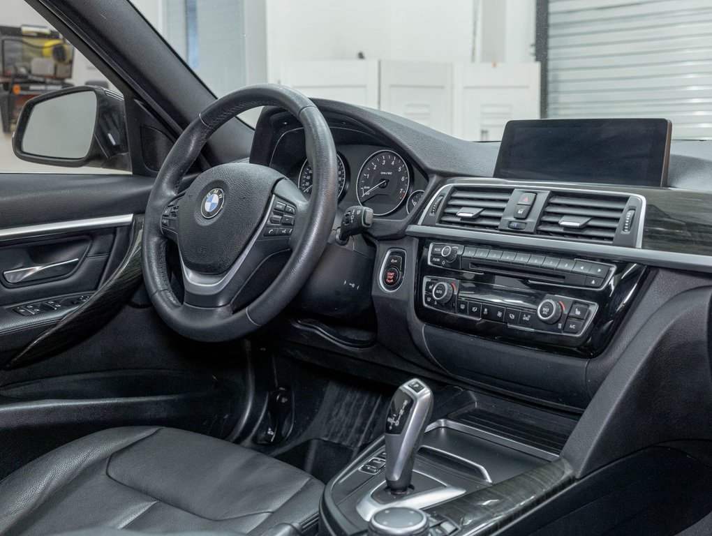 2017 BMW 3 Series in St-Jérôme, Quebec - 27 - w1024h768px