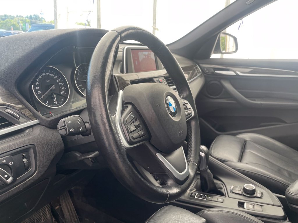2018 BMW X1 in St-Jérôme, Quebec - 4 - w1024h768px