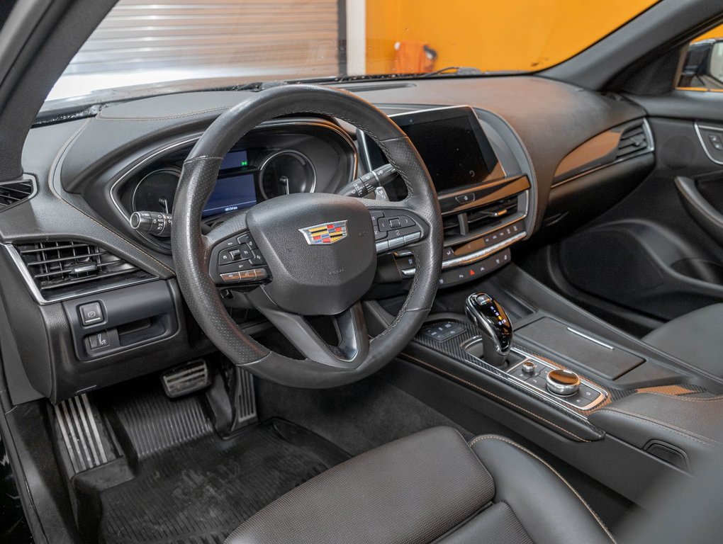 Cadillac CT5  2024 à St-Jérôme, Québec - 2 - w1024h768px