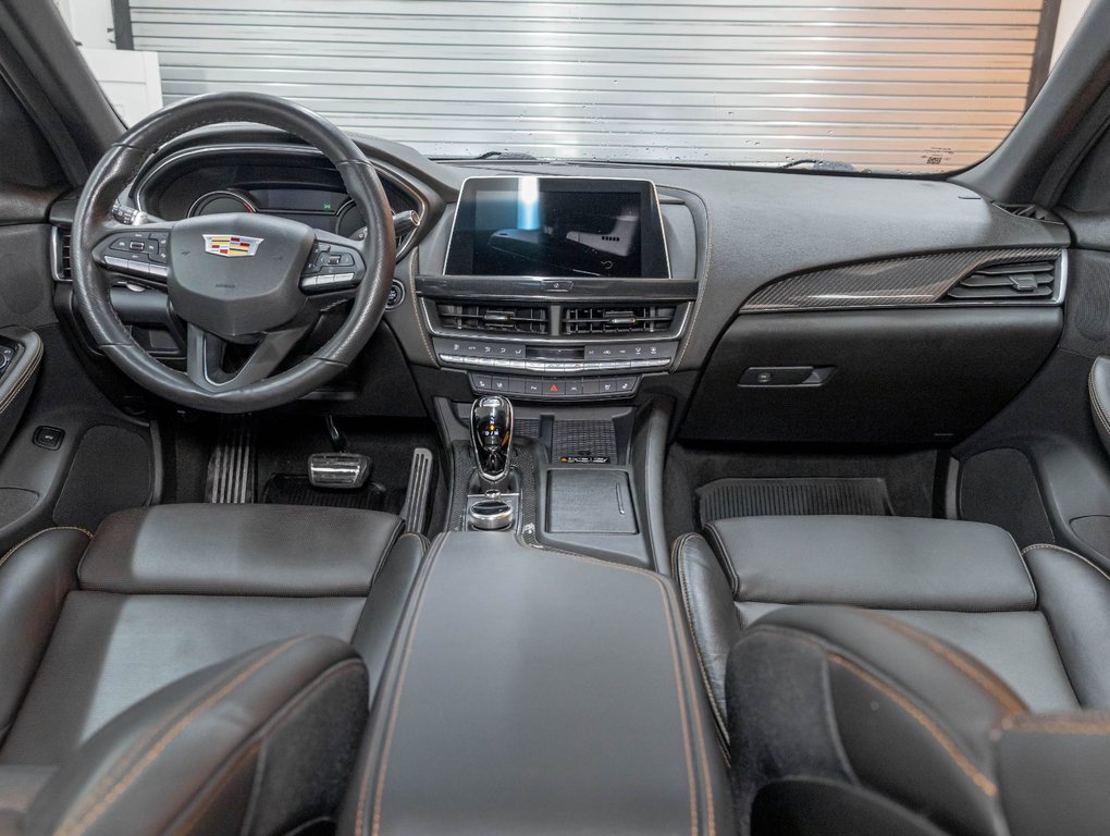Cadillac CT5  2024 à St-Jérôme, Québec - 12 - w1024h768px