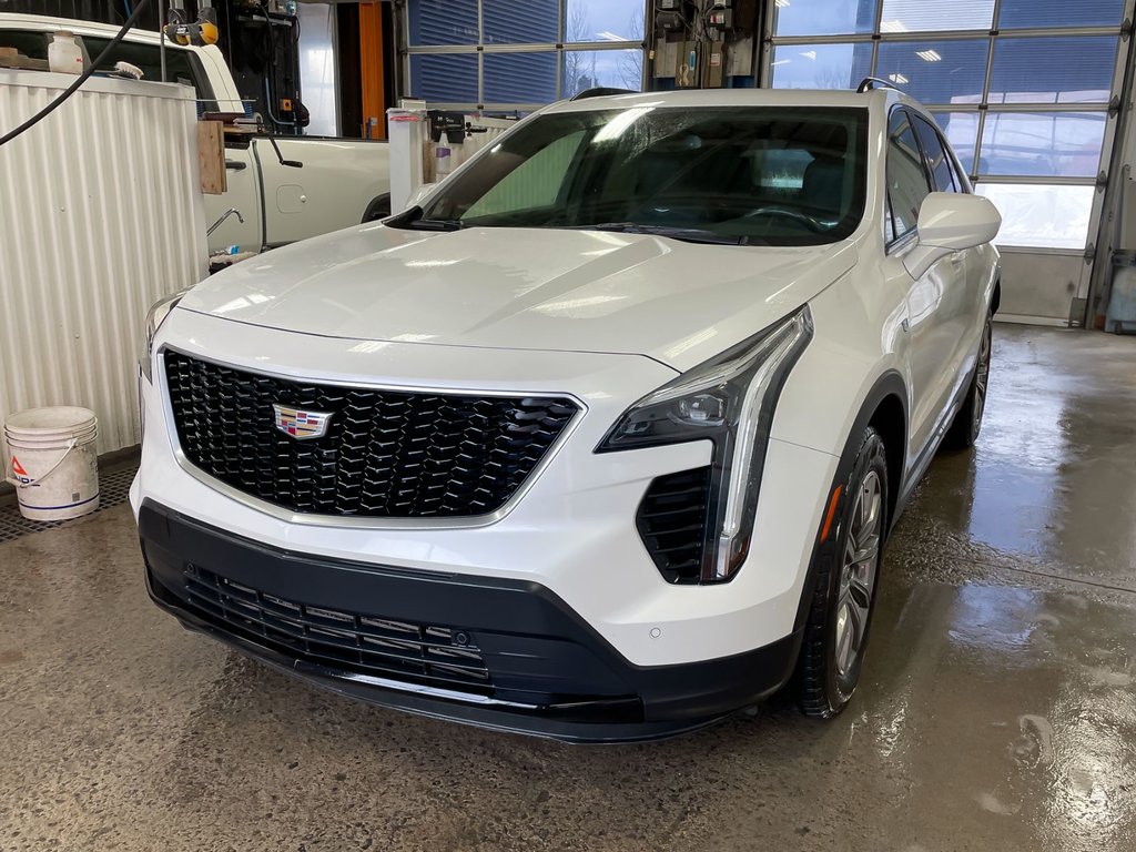 2019 Cadillac XT4 in St-Jérôme, Quebec - 1 - w1024h768px