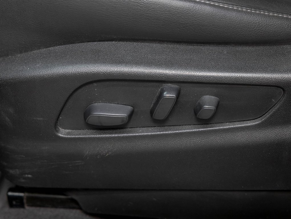 2021 Cadillac XT4 in St-Jérôme, Quebec - 25 - w1024h768px