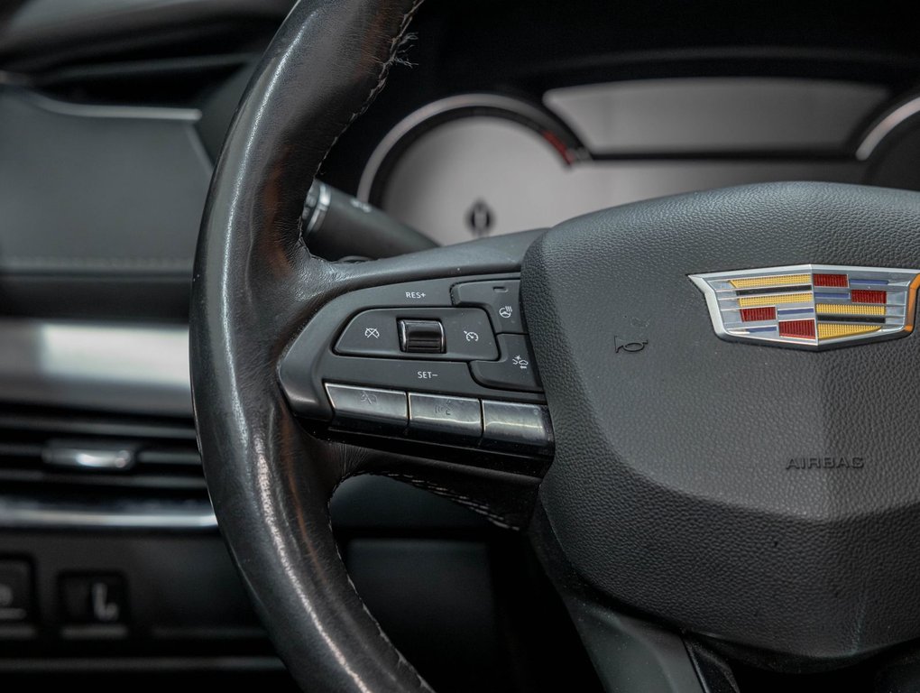 2021 Cadillac XT4 in St-Jérôme, Quebec - 15 - w1024h768px