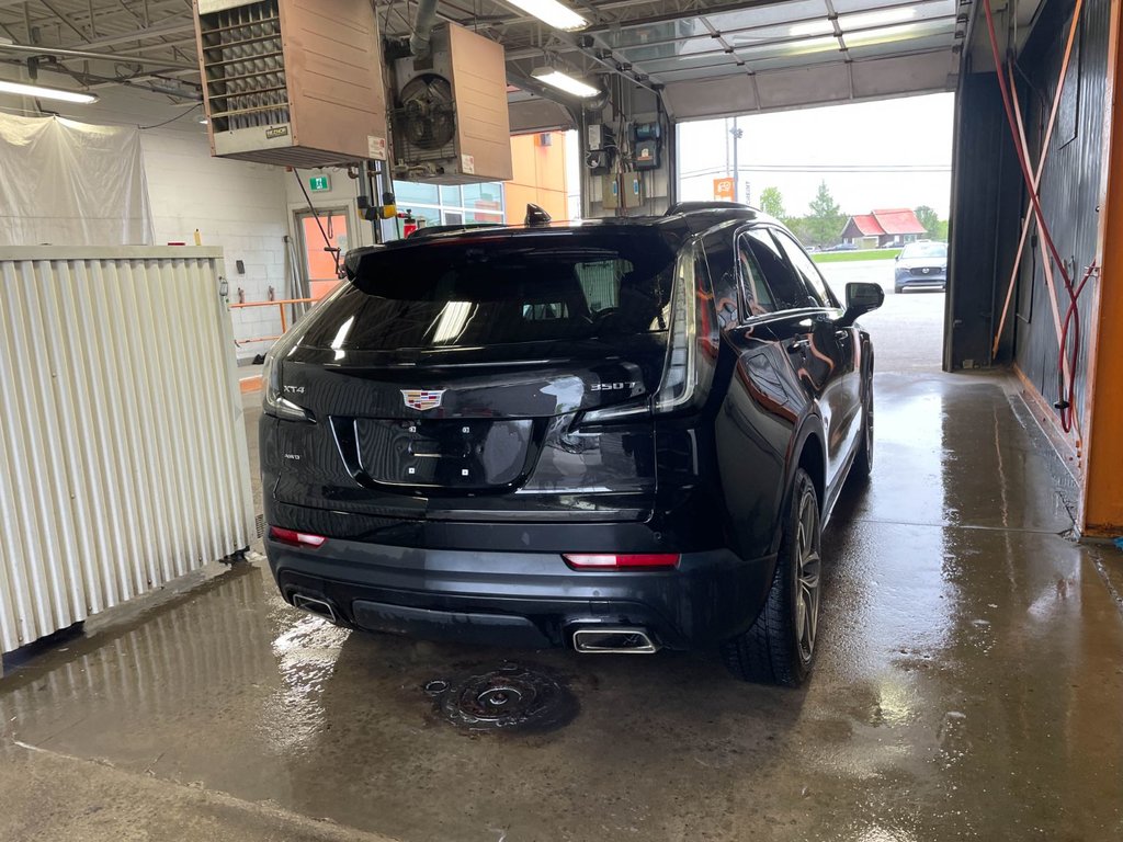 Cadillac XT4  2022 à St-Jérôme, Québec - 9 - w1024h768px