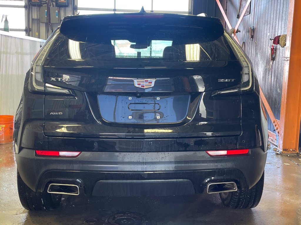 2023 Cadillac XT4 in St-Jérôme, Quebec - 8 - w1024h768px