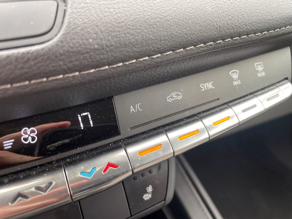 Cadillac XT4  2023 à St-Jérôme, Québec - 16 - w1024h768px