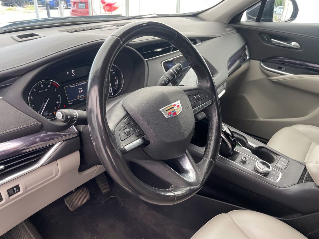Cadillac XT4  2023 à St-Jérôme, Québec - 3 - w1024h768px