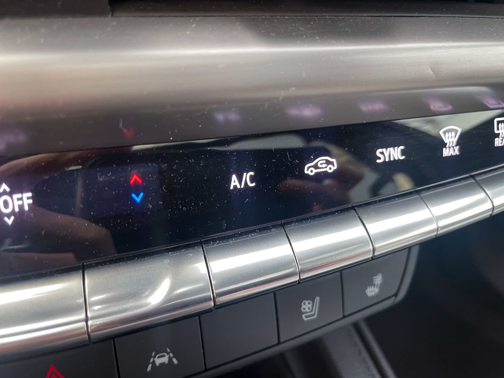 Cadillac XT4  2024 à St-Jérôme, Québec - 17 - w1024h768px