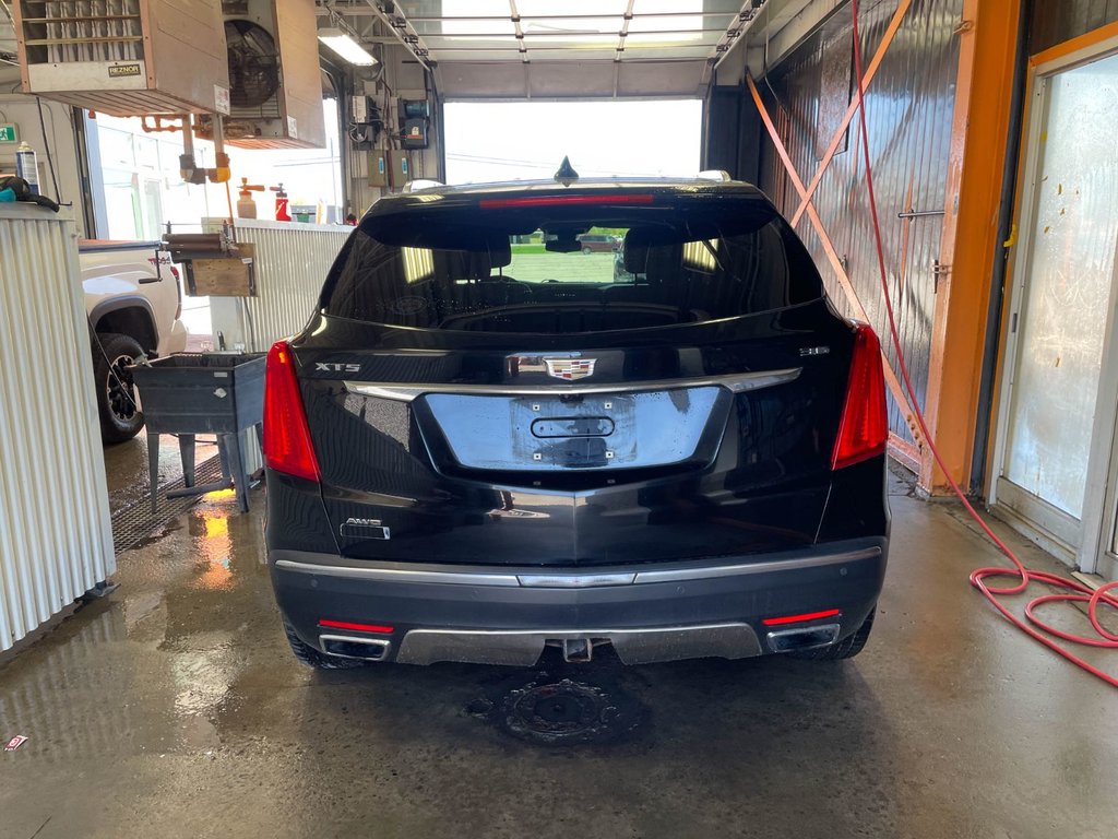 Cadillac XT5  2017 à St-Jérôme, Québec - 9 - w1024h768px