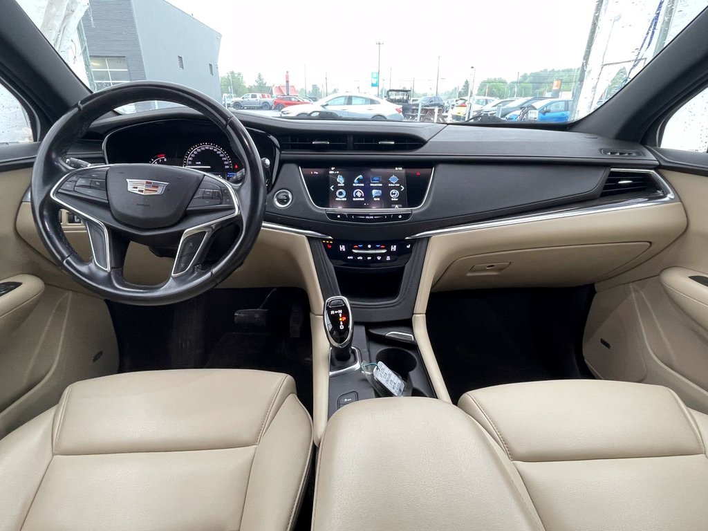 2018 Cadillac XT5 in St-Jérôme, Quebec - 10 - w1024h768px