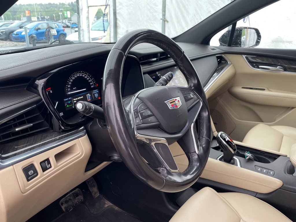 2018 Cadillac XT5 in St-Jérôme, Quebec - 3 - w1024h768px