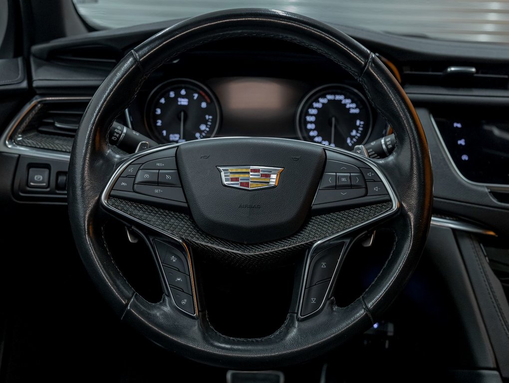 2021 Cadillac XT5 in St-Jérôme, Quebec - 14 - w1024h768px