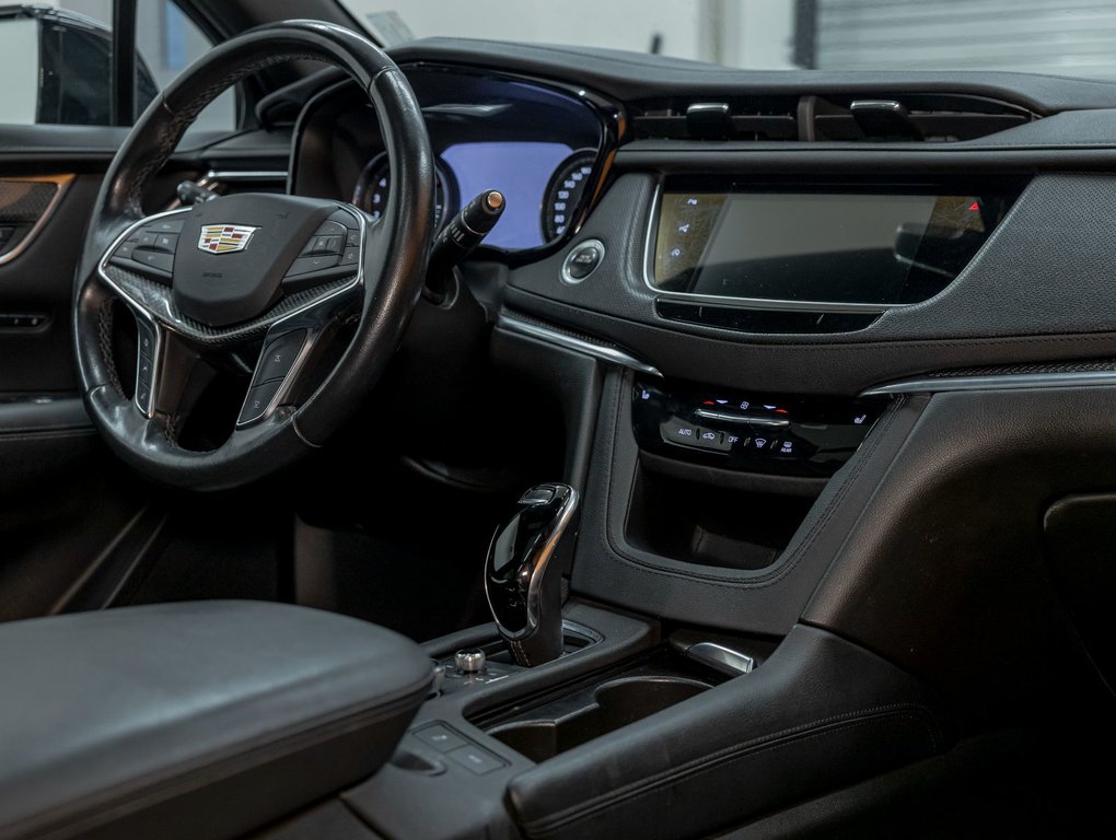 2021 Cadillac XT5 in St-Jérôme, Quebec - 30 - w1024h768px