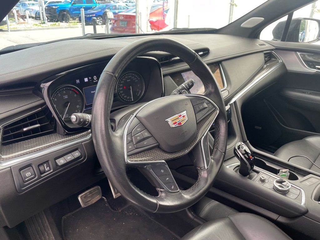 2021 Cadillac XT5 in St-Jérôme, Quebec - 4 - w1024h768px
