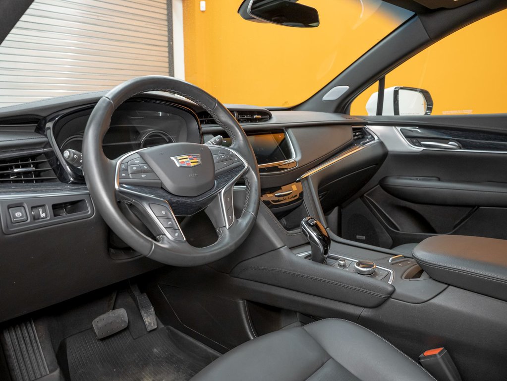 Cadillac XT5  2023 à St-Jérôme, Québec - 2 - w1024h768px