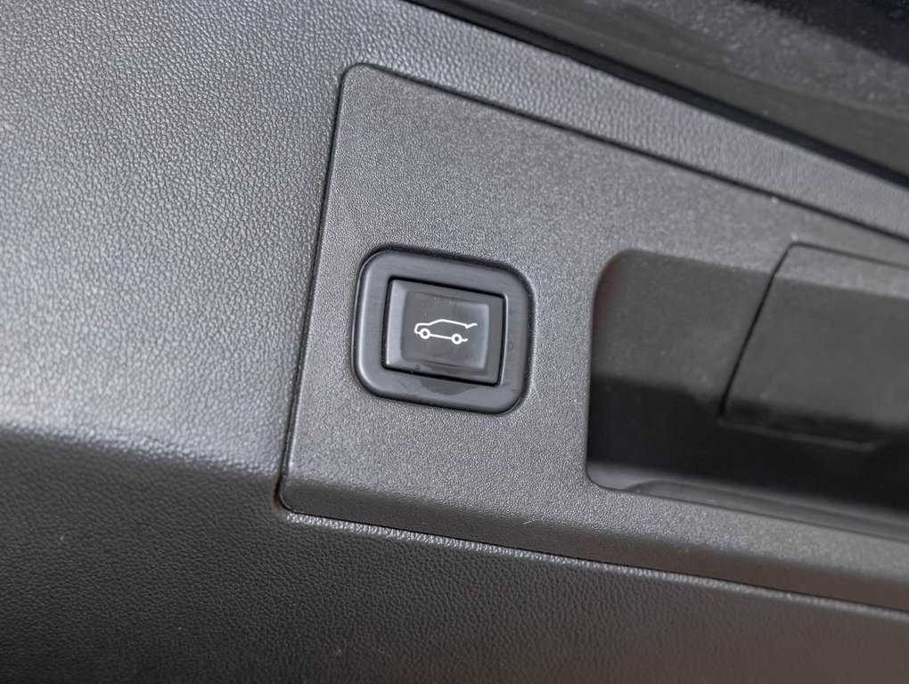 Cadillac XT5  2023 à St-Jérôme, Québec - 31 - w1024h768px