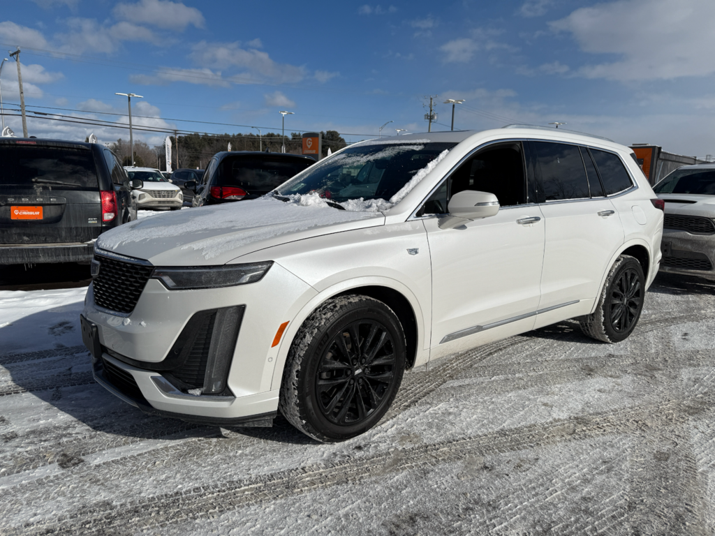 2022 Cadillac XT6 in St-Jérôme, Quebec - 1 - w1024h768px