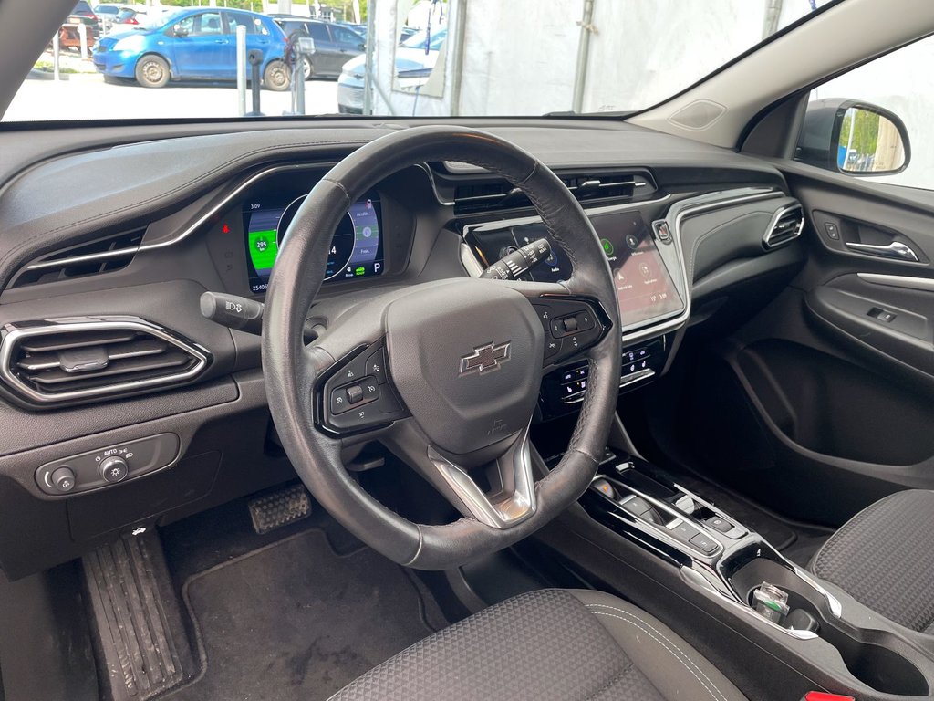 Chevrolet BOLT EUV  2023 à St-Jérôme, Québec - 3 - w1024h768px