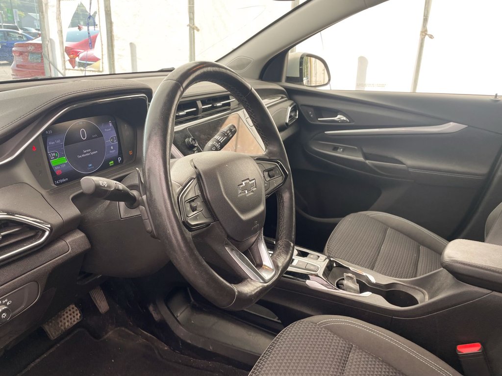 Chevrolet BOLT EUV  2023 à St-Jérôme, Québec - 3 - w1024h768px