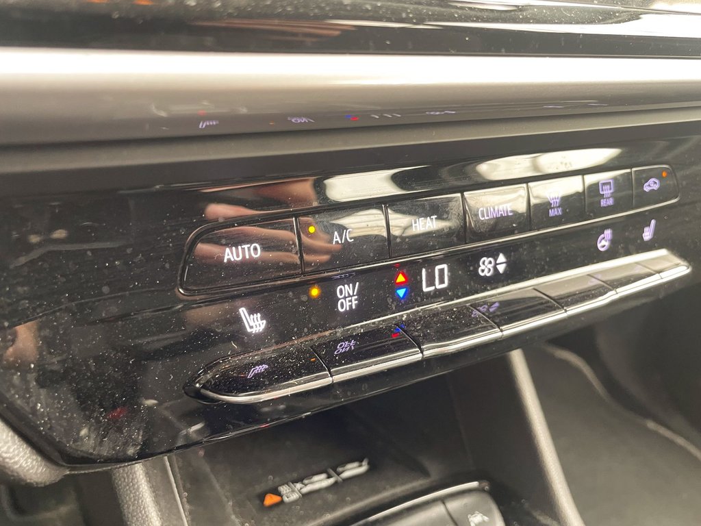 Chevrolet BOLT EUV  2023 à St-Jérôme, Québec - 13 - w1024h768px