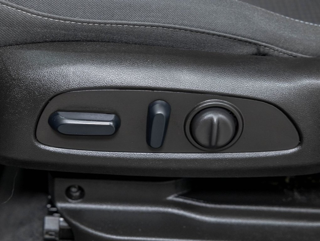 2023 Chevrolet Bolt EUV in St-Jérôme, Quebec - 24 - w1024h768px