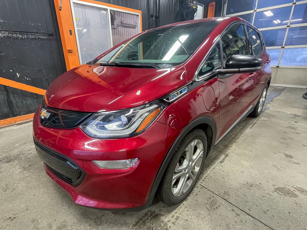 2019 Chevrolet Bolt EV in St-Jérôme, Quebec - 1 - w1024h768px