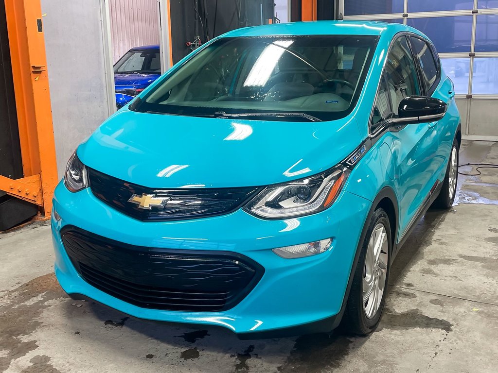 2020 Chevrolet Bolt EV in St-Jérôme, Quebec - 1 - w1024h768px