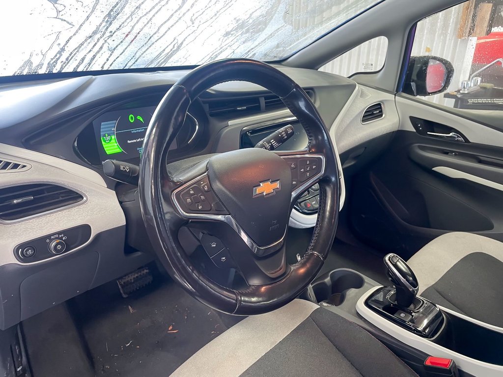 2020 Chevrolet Bolt EV in St-Jérôme, Quebec - 3 - w1024h768px