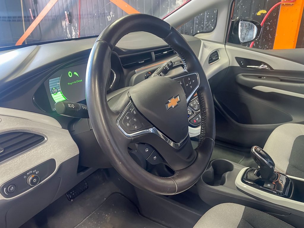 2020 Chevrolet Bolt EV in St-Jérôme, Quebec - 3 - w1024h768px