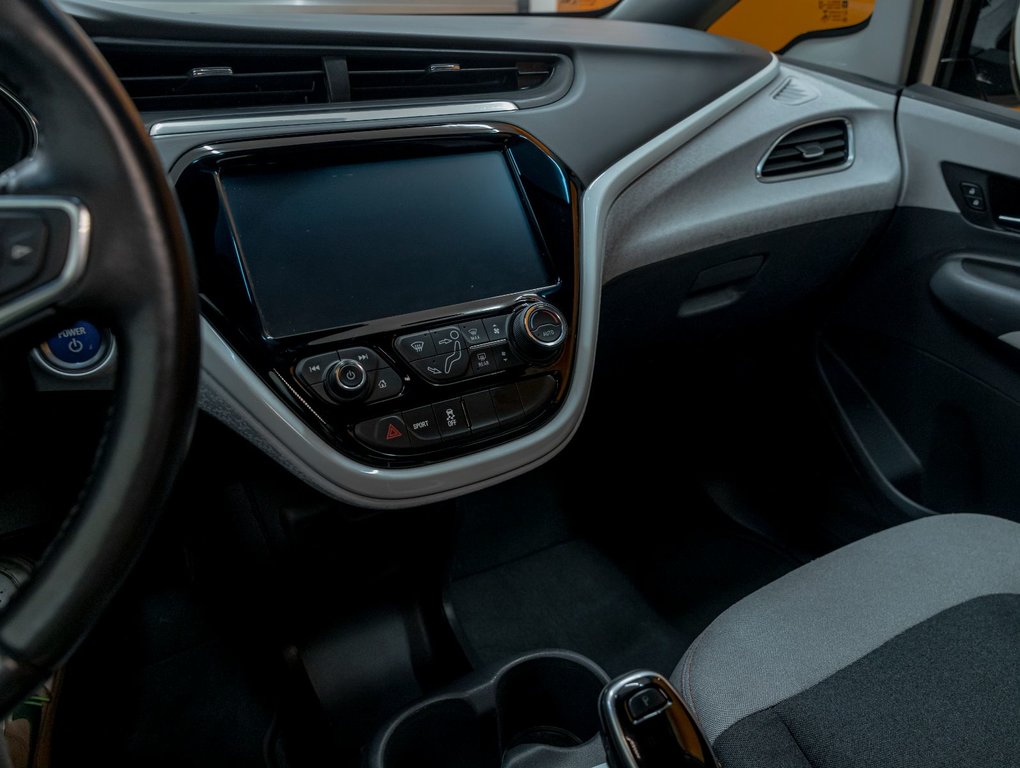 2021 Chevrolet Bolt EV in St-Jérôme, Quebec - 17 - w1024h768px