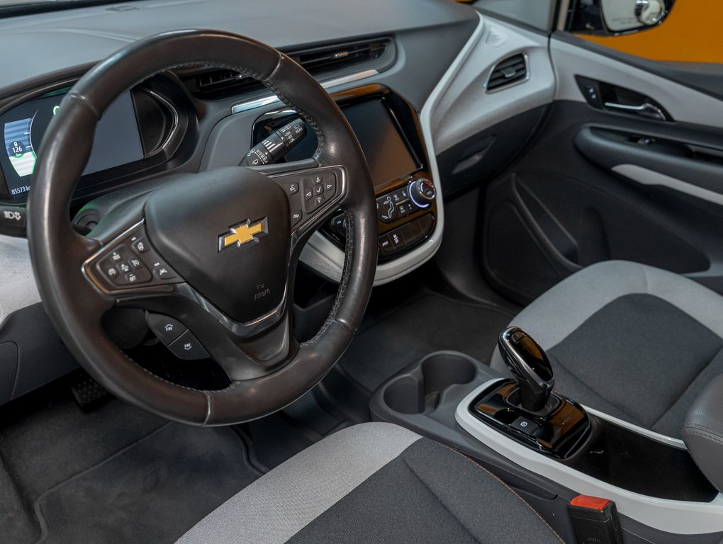 2021 Chevrolet Bolt EV in St-Jérôme, Quebec - 2 - w1024h768px