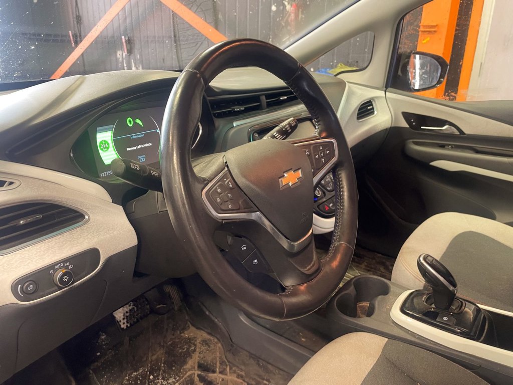 Chevrolet Bolt EV  2021 à St-Jérôme, Québec - 3 - w1024h768px