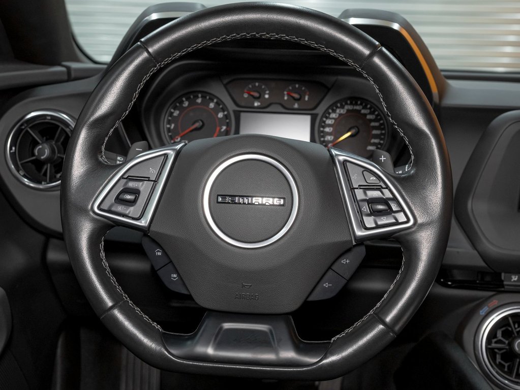 Chevrolet Camaro  2022 à St-Jérôme, Québec - 12 - w1024h768px