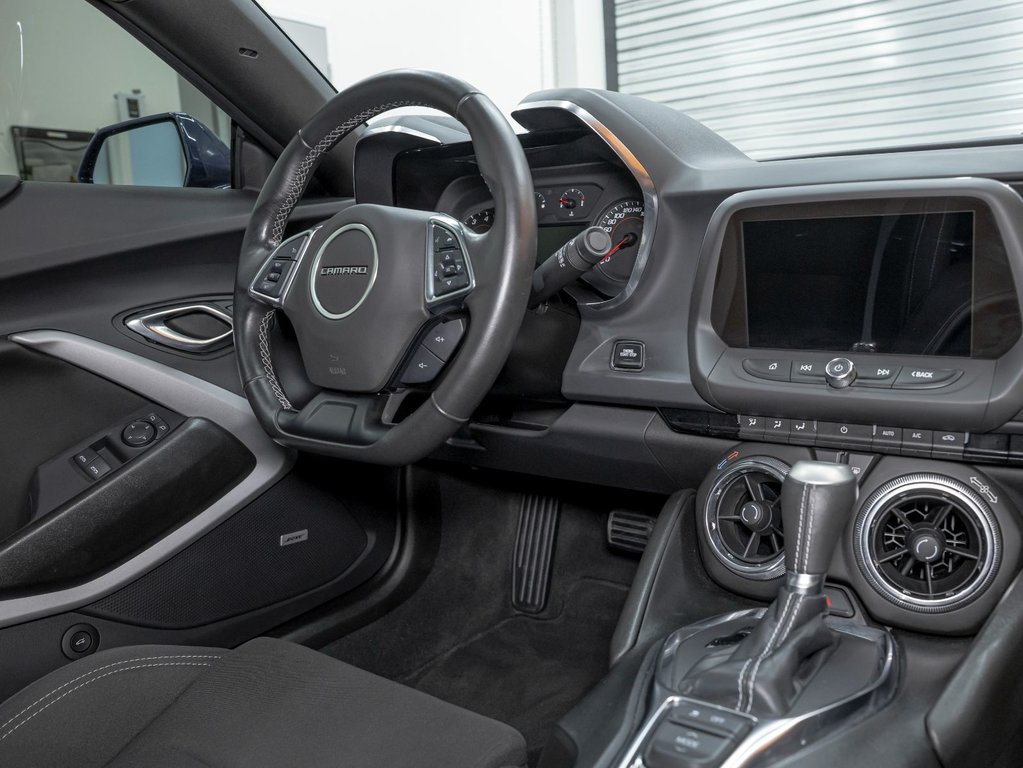 Chevrolet Camaro  2023 à St-Jérôme, Québec - 29 - w1024h768px