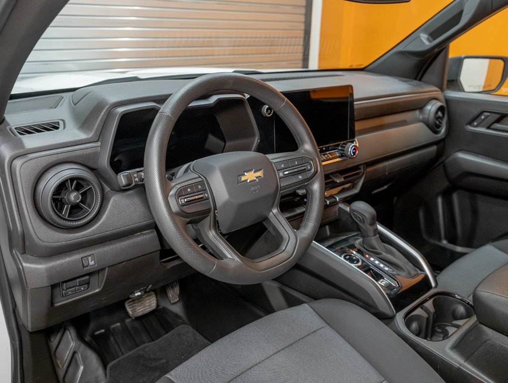2024 Chevrolet Colorado in St-Jérôme, Quebec - 2 - w1024h768px
