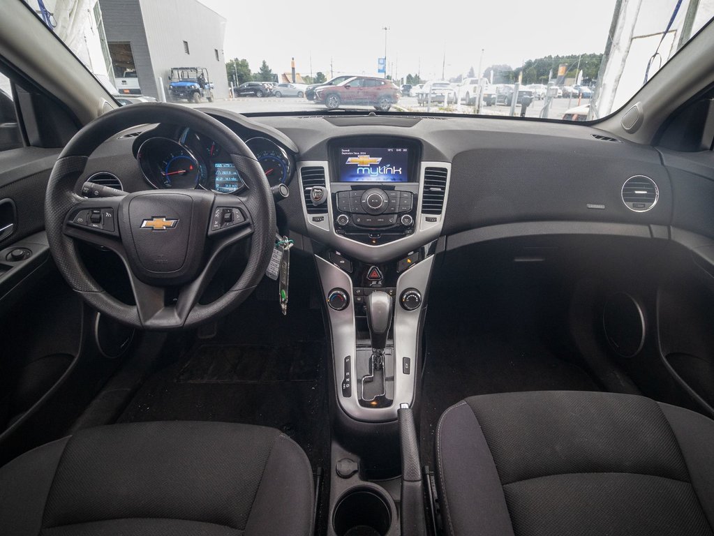 2016 Chevrolet Cruze Limited in St-Jérôme, Quebec - 12 - w1024h768px