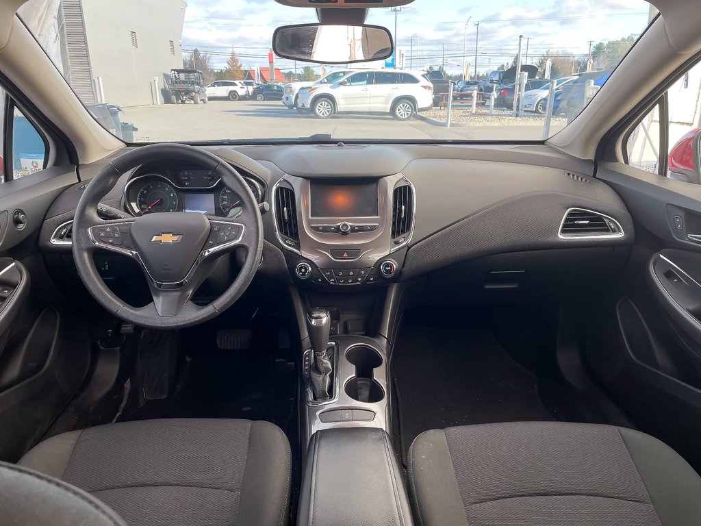 2018 Chevrolet Cruze in St-Jérôme, Quebec - 10 - w1024h768px