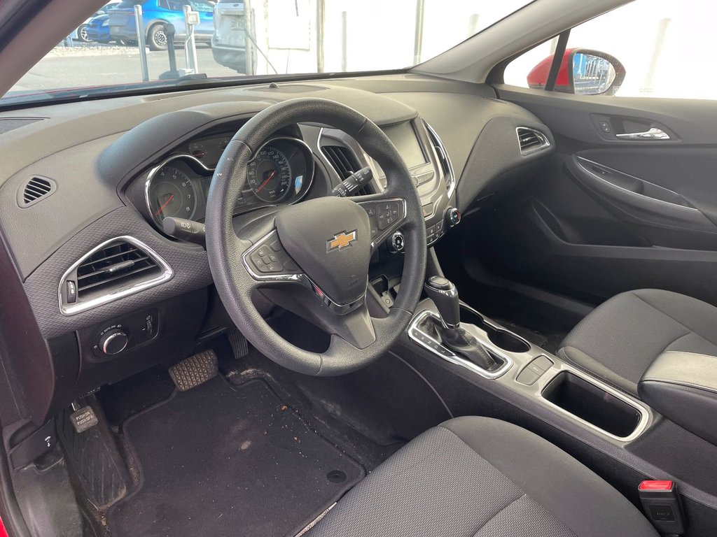 2018 Chevrolet Cruze in St-Jérôme, Quebec - 3 - w1024h768px