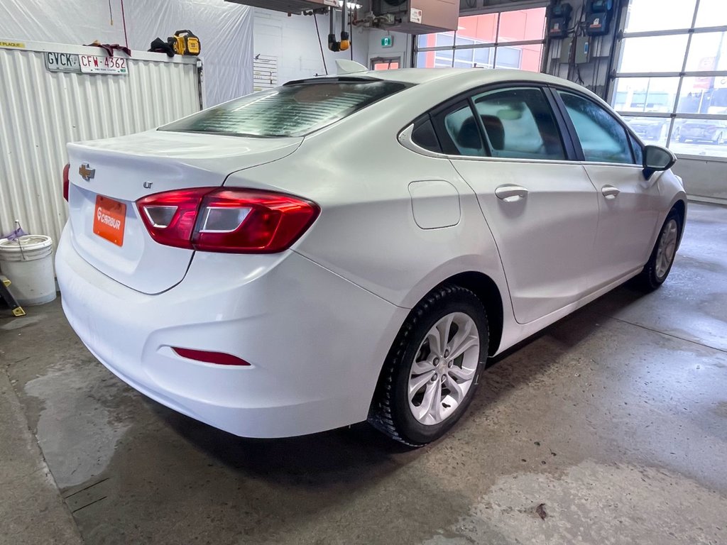 2019 Chevrolet Cruze in St-Jérôme, Quebec - 8 - w1024h768px