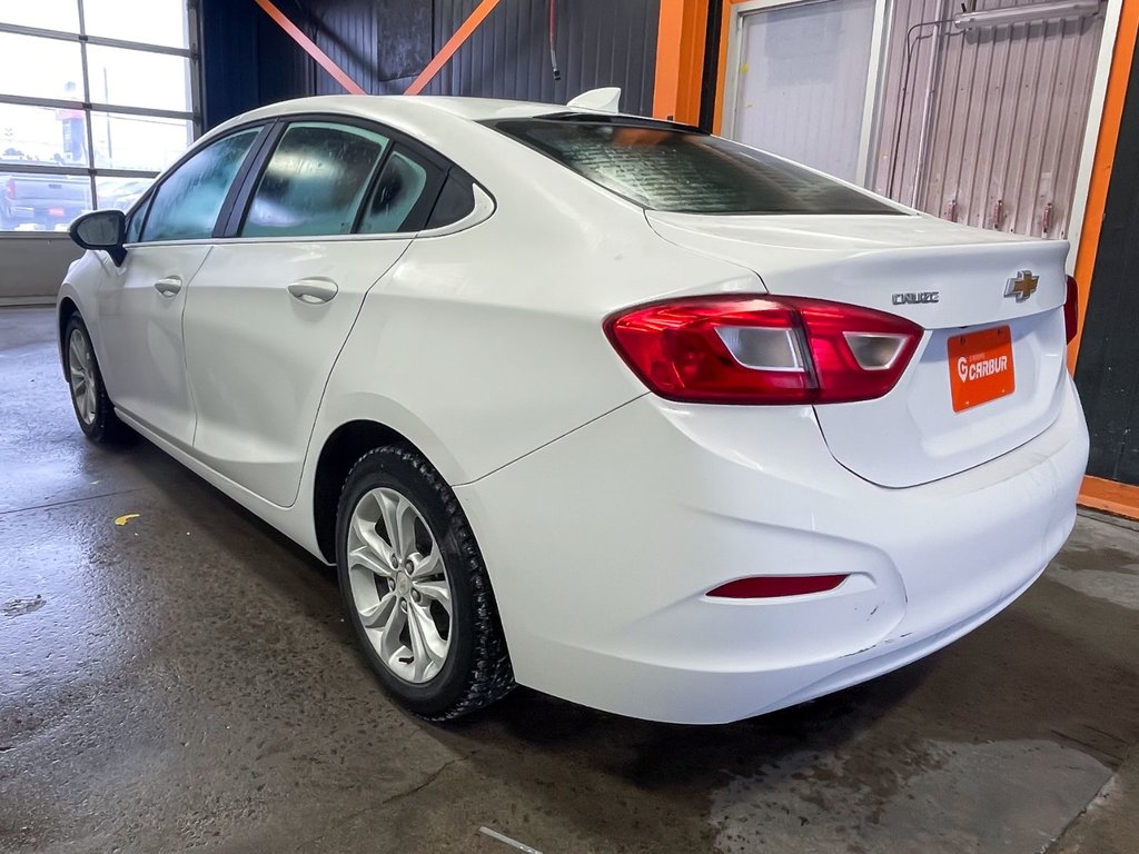 2019 Chevrolet Cruze in St-Jérôme, Quebec - 5 - w1024h768px