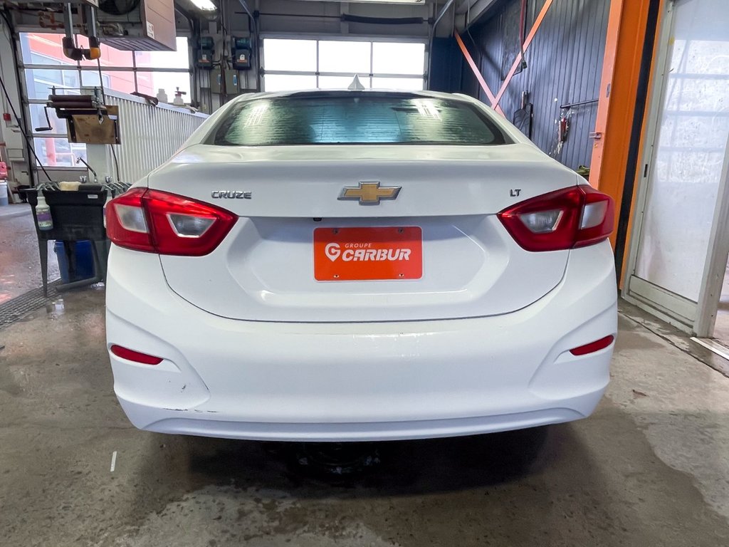 2019 Chevrolet Cruze in St-Jérôme, Quebec - 6 - w1024h768px