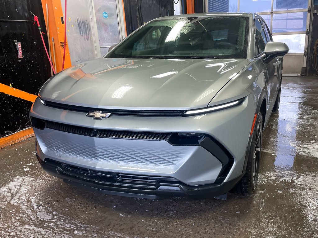 Chevrolet Equinox EV  2025 à St-Jérôme, Québec - 1 - w1024h768px