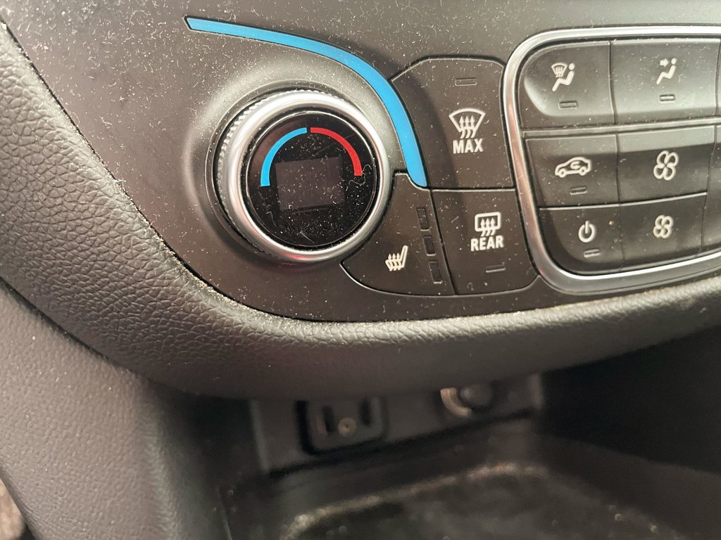 Chevrolet Equinox  2018 à St-Jérôme, Québec - 13 - w1024h768px