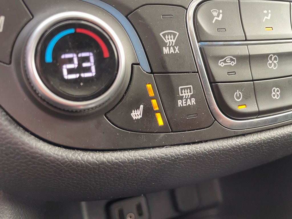 2018 Chevrolet Equinox in St-Jérôme, Quebec - 16 - w1024h768px