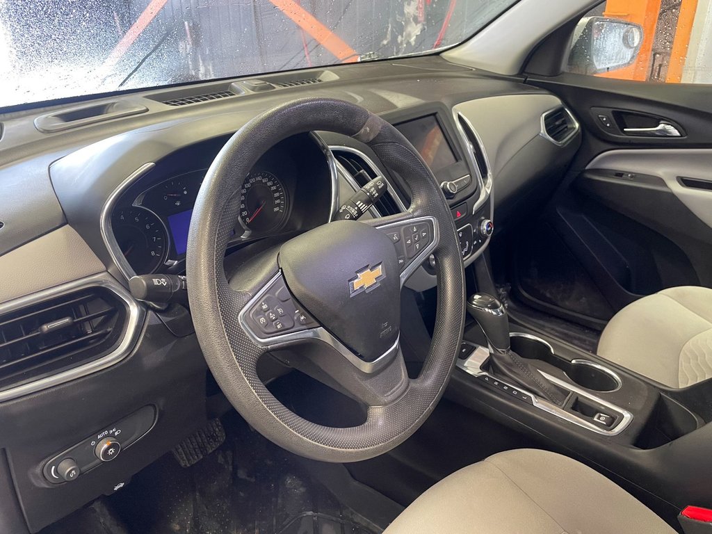 Chevrolet Equinox  2021 à St-Jérôme, Québec - 3 - w1024h768px