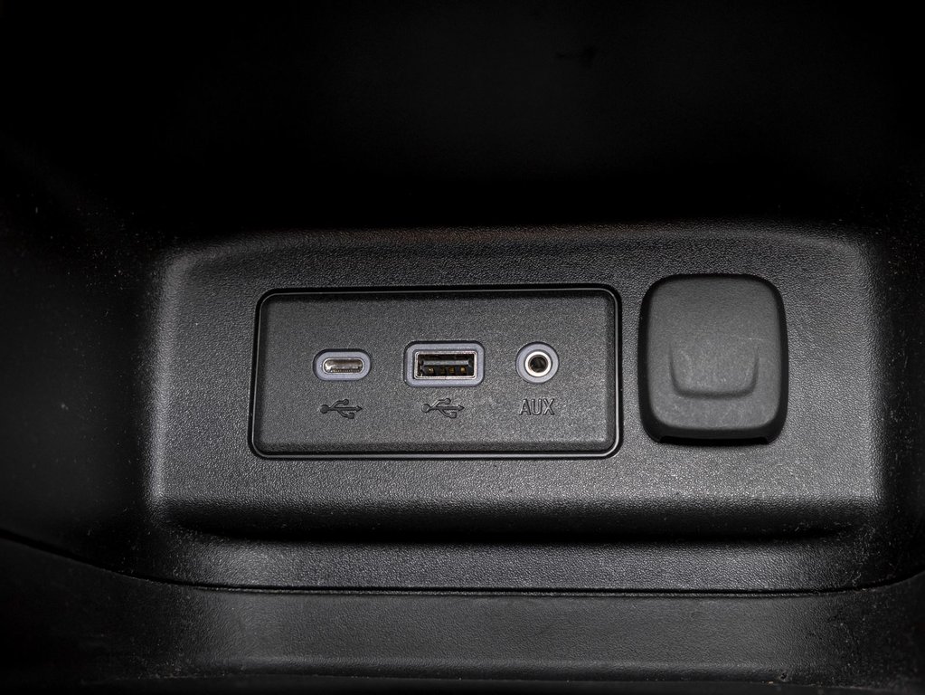 2021 Chevrolet Equinox in St-Jérôme, Quebec - 21 - w1024h768px
